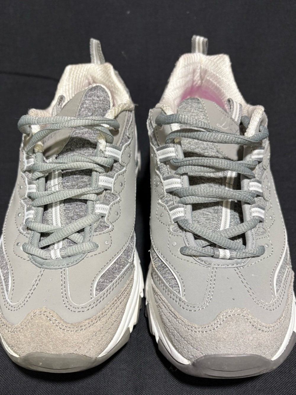 Sketchers D’Lites Gray & White Lace-Up Sneakers Women’s Size 7